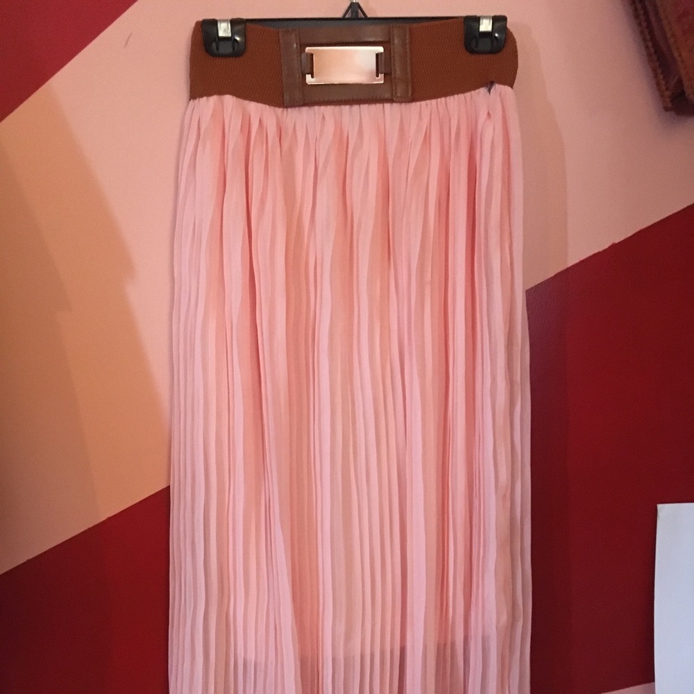 Blush pleated Maxi Skirt